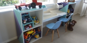 Kids desk with toy storage